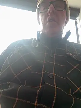 Snapshot of twist699 chatting on 03/25/26, 09:21 twist699 online show from 03/25/26, 09:21