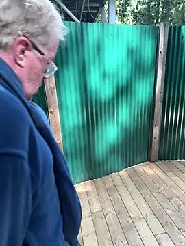 Snapshot of twist699 chatting on 04/04/26, 07:00 twist699 online show from 04/04/26, 07:00