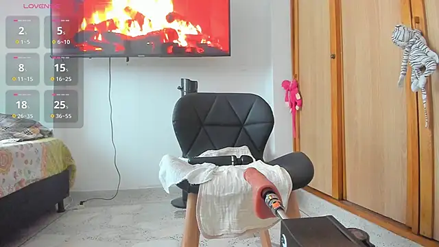 Snapshot of lily_evil chatting on 02/25/26, 07:01 lily evil online show from 02/25/26, 07:01