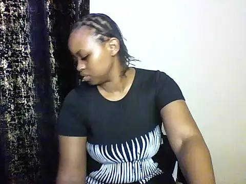 Snapshot of Candii_wet_ chatting on 09/13/25, 06:29 Candii wet online show from 09/13/25, 06:29