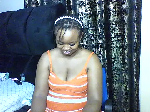 Snapshot of Candii_wet_ chatting on 09/21/25, 08:21 Candii wet online show from 09/21/25, 08:21