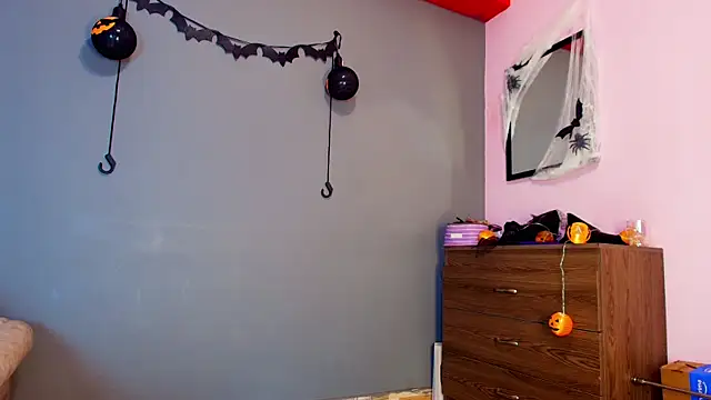 jade brunnette online show from 10/06/25, 08:28