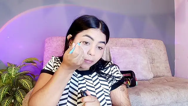 jade brunnette online show from 06/18/26, 10:58