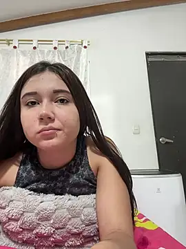 mia cooper 24 online show from 02/04/25, 07:44