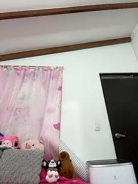 mia cooper 24 online show from 02/17/25, 01:10