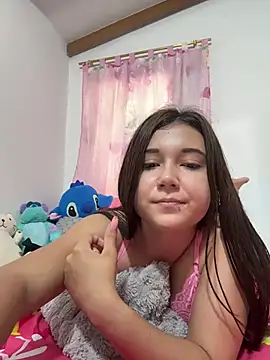 mia cooper 24 online show from 02/17/25, 04:15