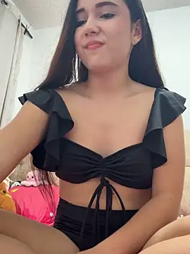 mia cooper 24 online show from 12/17/25, 01:22