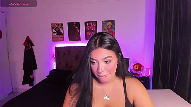 Snapshot of Mariana_Hasper_ chatting on 10/10/25, 08:57 Mariana Hasper  online show from 10/10/25, 08:57