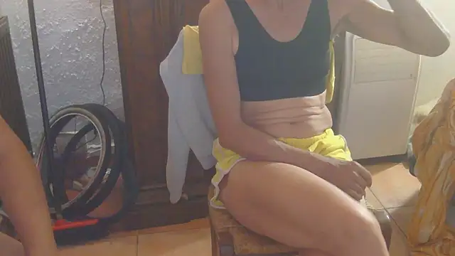Snapshot of couplemilf2 chatting on 05/03/26, 04:24 couplemilf2 online show from 05/03/26, 04:24