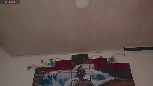 Snapshot of ariana-white- chatting on 02/01/26, 01:48 ariana-white- online show from 02/01/26, 01:48