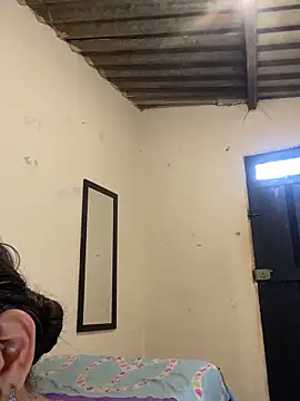 AlexaWarner online show from 12/19/25, 05:42