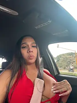 Snapshot of salome_cortes26 chatting on 05/16/26, 06:39 salome cortes26 online show from 05/16/26, 06:39