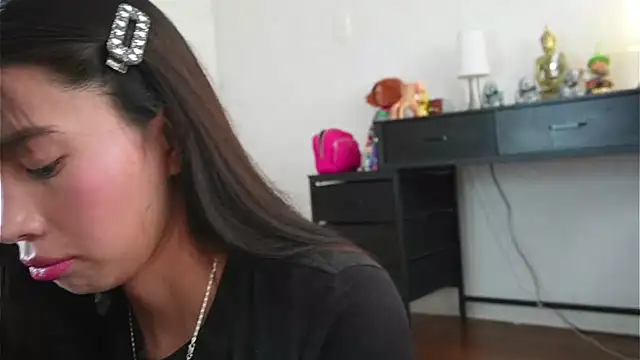 Snapshot of AlessiaVix chatting on 06/02/26, 04:53 AlessiaVix online show from 06/02/26, 04:53