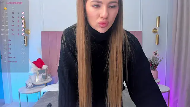 Snapshot of MilaVoxx chatting on 12/08/24, 05:50 MilaVoxx online show from 12/08/24, 05:50