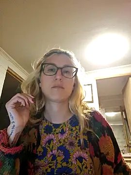 Snapshot of Afrania chatting on 12/04/24, 01:03 Afrania online show from 12/04/24, 01:03