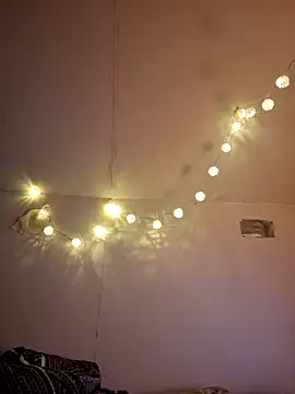 Snapshot of Afrania chatting on 02/19/25, 04:12 Afrania online show from 02/19/25, 04:12