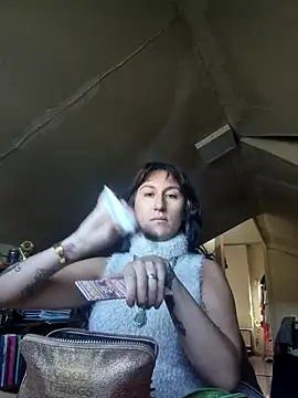 Snapshot of Afrania chatting on 09/29/25, 12:21 Afrania online show from 09/29/25, 12:21