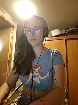 Snapshot of Afrania chatting on 11/15/25, 03:48 Afrania online show from 11/15/25, 03:48