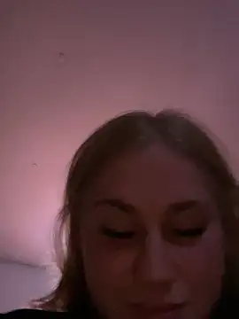 Prettypinkisland online show from 06/28/26, 04:40