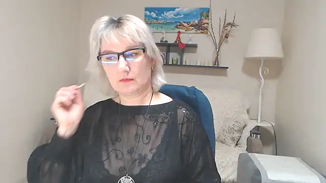 FleurMays online show from 02/11/25, 03:50