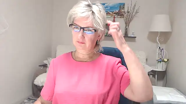 FleurMays online show from 09/26/25, 02:04