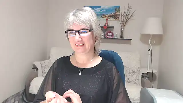 FleurMays online show from 11/07/25, 04:56