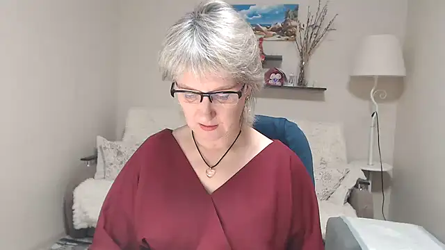 FleurMays online show from 12/02/25, 04:29