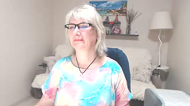 FleurMays online show from 06/11/26, 04:10