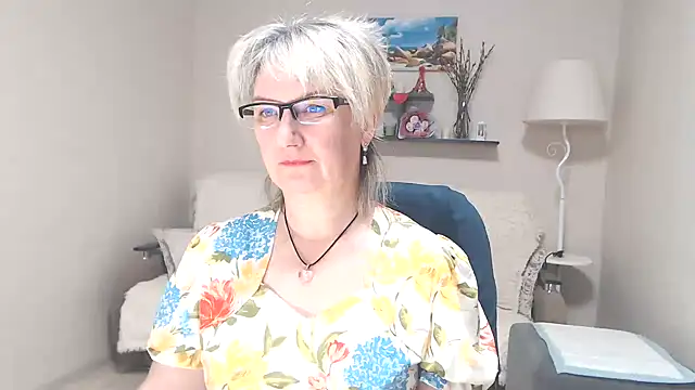FleurMays online show from 06/19/26, 02:27