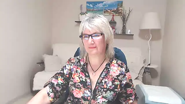 FleurMays online show from 06/25/26, 04:34