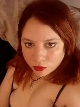 Snapshot of melanieagus31 chatting on 10/02/25, 07:32 melanieagus31 online show from 10/02/25, 07:32