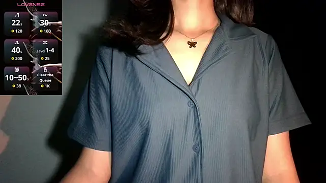 Snapshot of glowybekwa chatting on 11/11/25, 07:03 glowybekwa online show from 11/11/25, 07:03