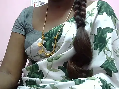 Snapshot of Hot_akshara chatting on 11/05/25, 01:33 Hot akshara online show from 11/05/25, 01:33