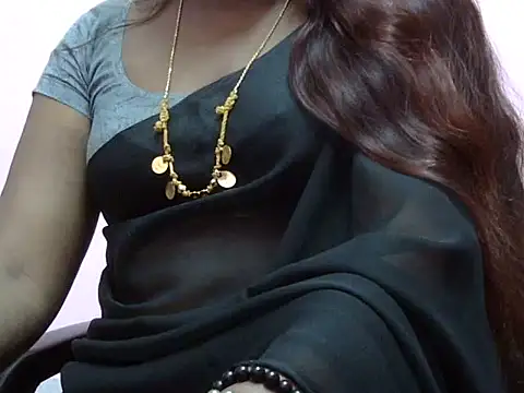 Snapshot of Hot_akshara chatting on 11/22/25, 04:06 Hot akshara online show from 11/22/25, 04:06