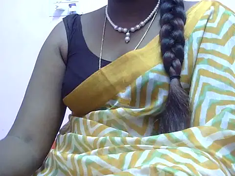 Snapshot of Hot_akshara chatting on 11/27/25, 04:09 Hot akshara online show from 11/27/25, 04:09