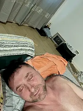 Snapshot of KolegaNudziarz chatting on 02/26/26, 04:17 KolegaNudziarz online show from 02/26/26, 04:17