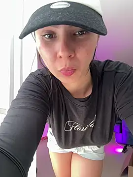 SofiaG  online show from 02/04/25, 05:12