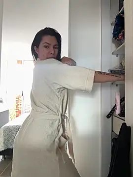 SofiaG  online show from 02/19/25, 09:58