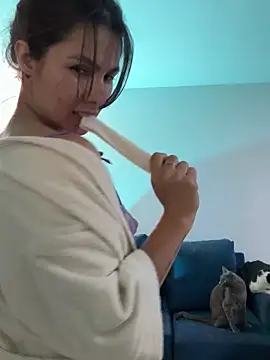 SofiaG  online show from 03/05/25, 01:10