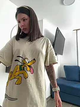 SofiaG  online show from 03/17/25, 09:55