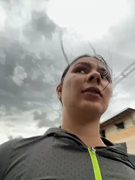 SofiaG  online show from 11/18/25, 08:57