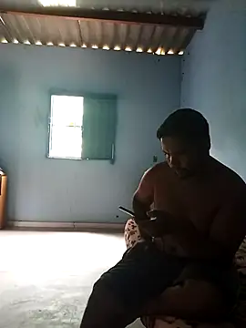 Snapshot of lele9457 chatting on 02/15/25, 04:01 lele9457 online show from 02/15/25, 04:01