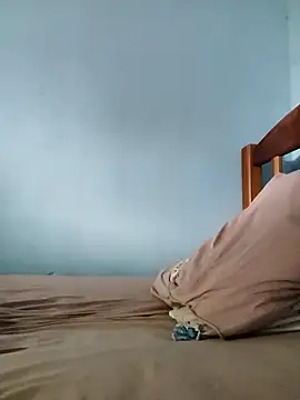 Snapshot of lele9457 chatting on 03/11/25, 03:56 lele9457 online show from 03/11/25, 03:56