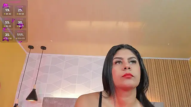 Snapshot of Ada__lee_ chatting on 02/17/25, 11:44 Ada lee online show from 02/17/25, 11:44