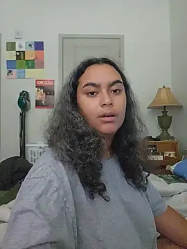 cinnaminnie online show from 06/05/26, 04:56