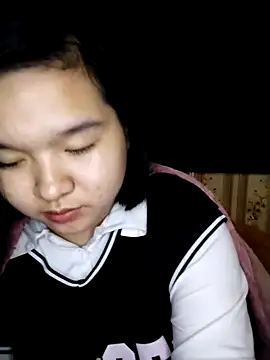 Thomgdee online show from 02/17/25, 12:16