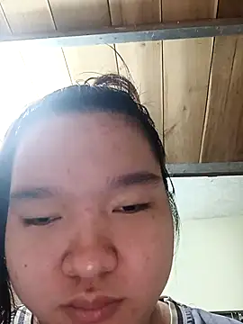 Thomgdee online show from 10/24/25, 01:03