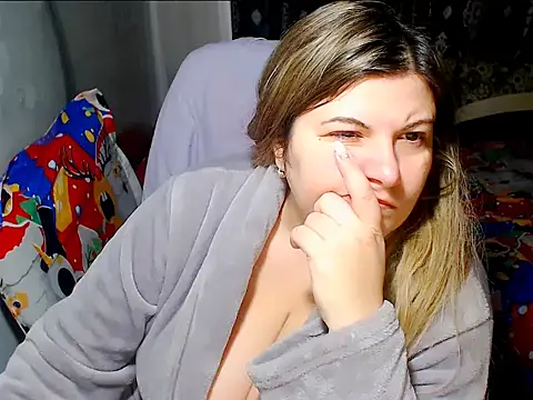 Snapshot of Moon_piex chatting on 01/09/26, 07:33 Moon piex online show from 01/09/26, 07:33