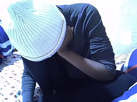 Snapshot of Just_Karu chatting on 10/29/25, 11:23 Just Karu online show from 10/29/25, 11:23