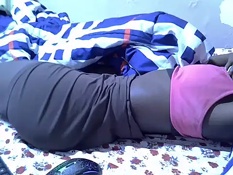 Snapshot of Just_Karu chatting on 11/07/25, 01:38 Just Karu online show from 11/07/25, 01:38